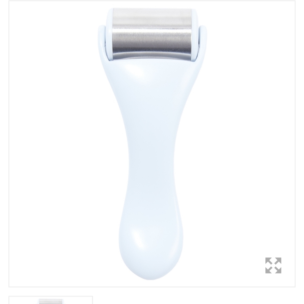 New* Zoe Ayala Ice Roller